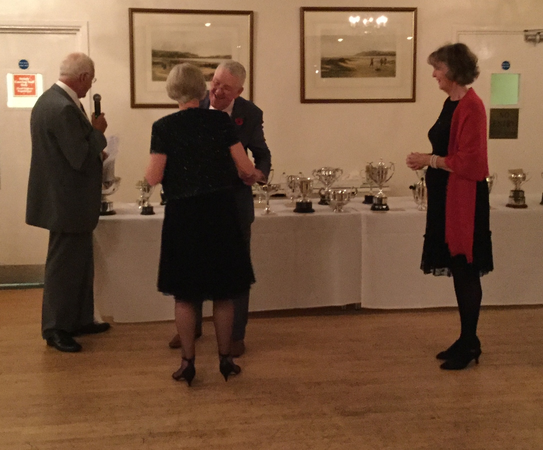 Barry Thelwell congratulating Carol Hyde for winning the Ladies Championship Singles.